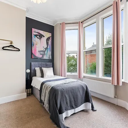 Appartement Boutique Flat - Parking - Sleeps 9