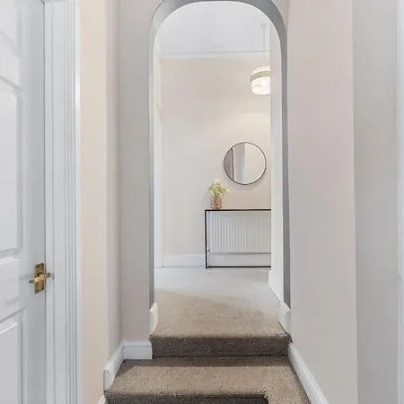 Lejlighed Boutique Flat - Parking - Sleeps 9