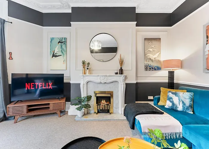 Boutique Flat - Parking - Sleeps 9 Apartament Bristol