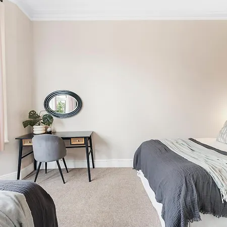 Apartamento Boutique Flat - Parking - Sleeps 9 Bristol