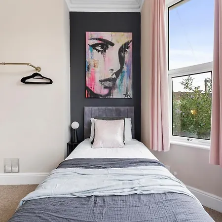 Appartement Boutique Flat - Parking - Sleeps 9