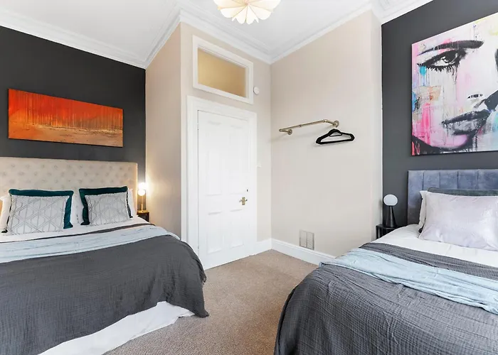 Apartmán Boutique Flat - Parking - Sleeps 9 *