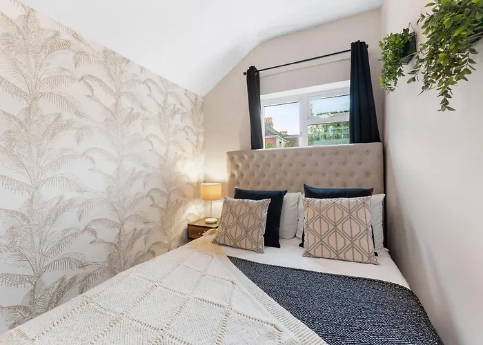 Apartmán Boutique Flat - Parking - Sleeps 9 *