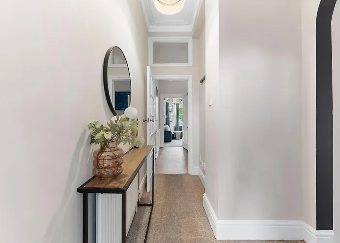 Apartmán Boutique Flat - Parking - Sleeps 9 Bristol